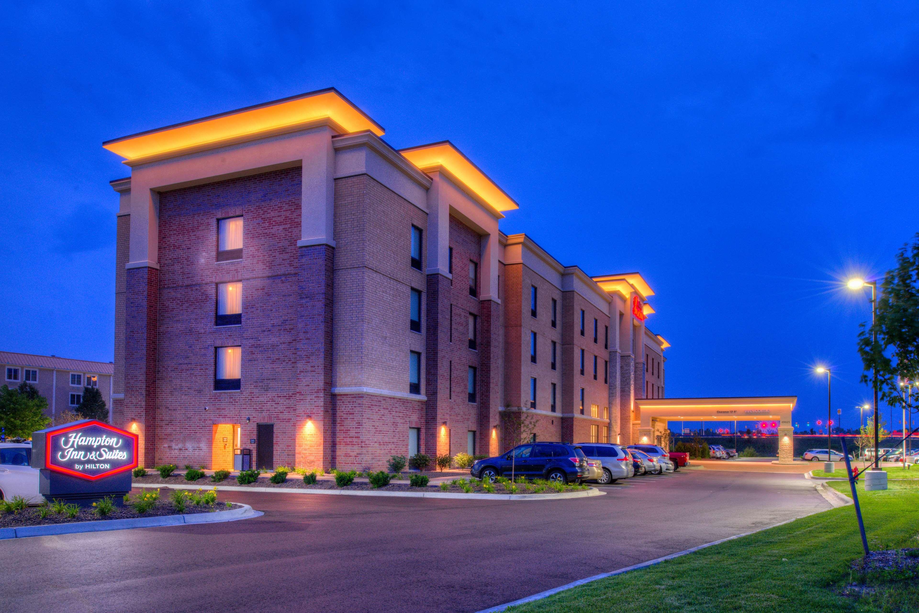 Hampton Inn & Suites Wixom/Novi/Detroit, Mi Bagian luar foto