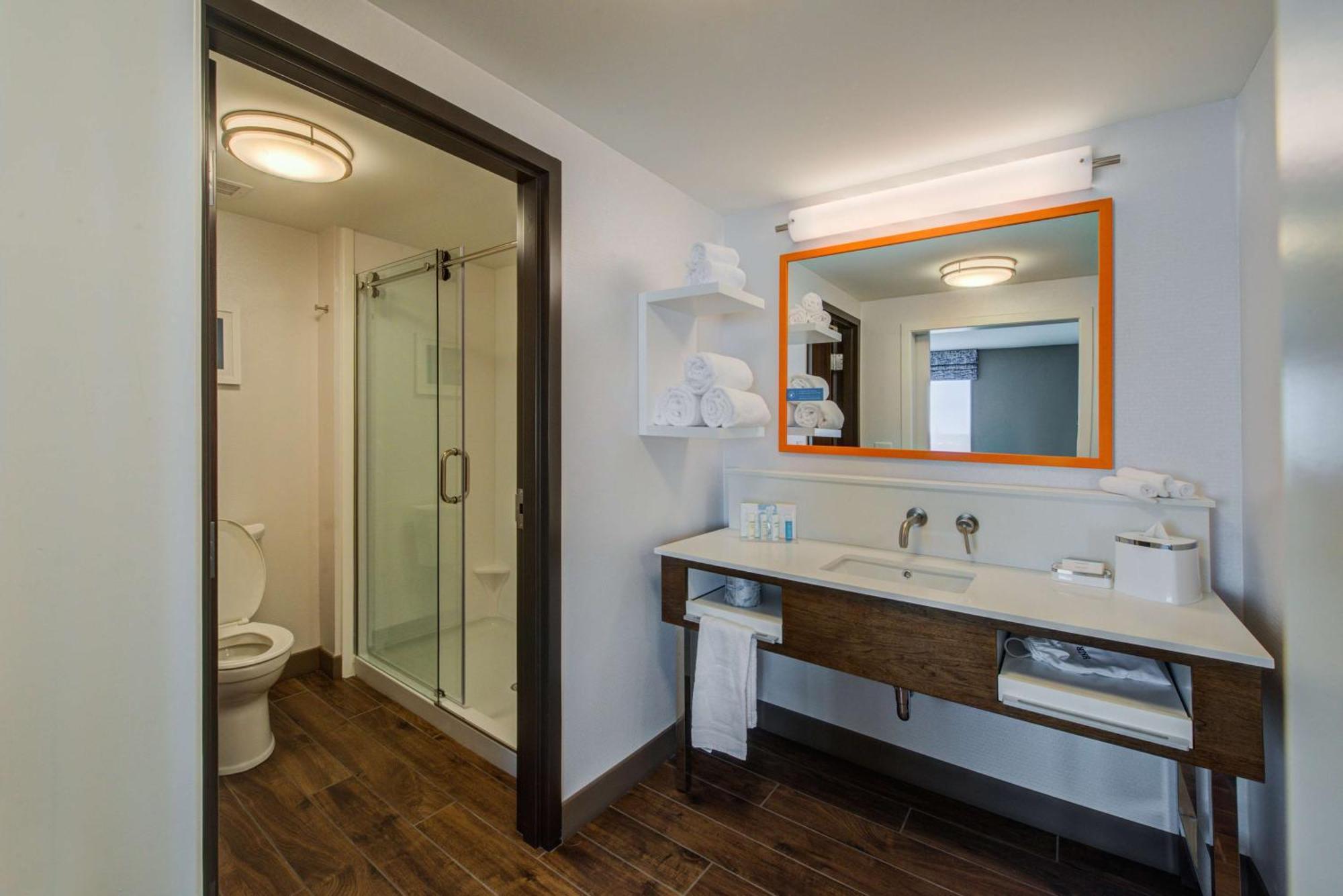 Hampton Inn & Suites Wixom/Novi/Detroit, Mi Bagian luar foto