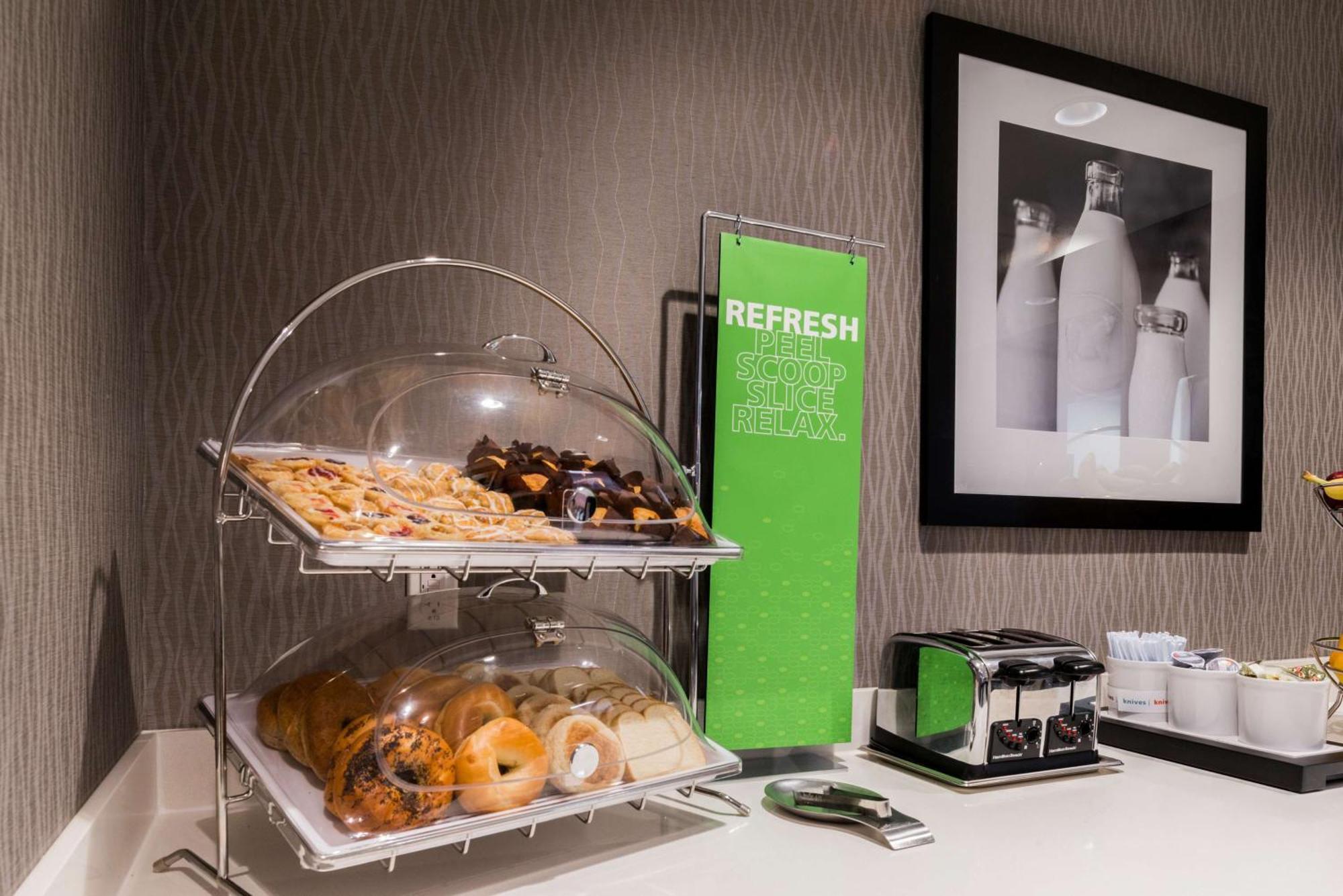 Hampton Inn & Suites Wixom/Novi/Detroit, Mi Bagian luar foto